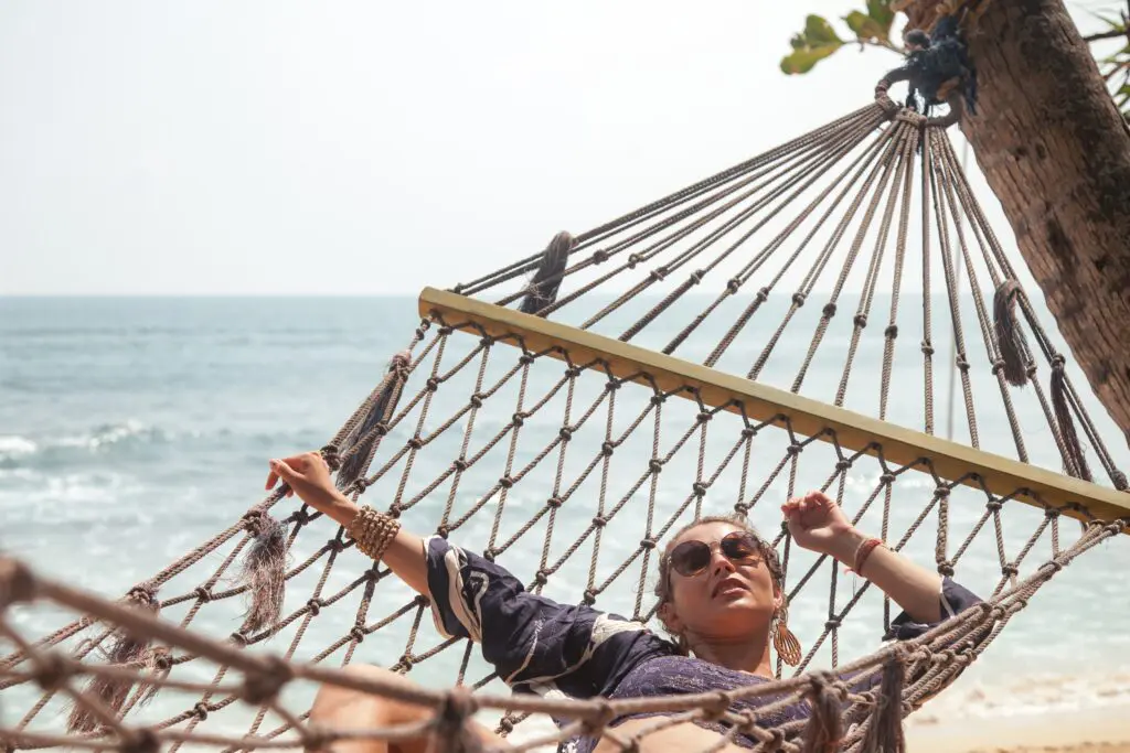 hangnet, chillen sri lanka