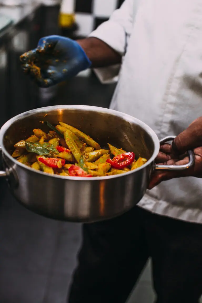 kookles sri lanka met allerlei kruiden
