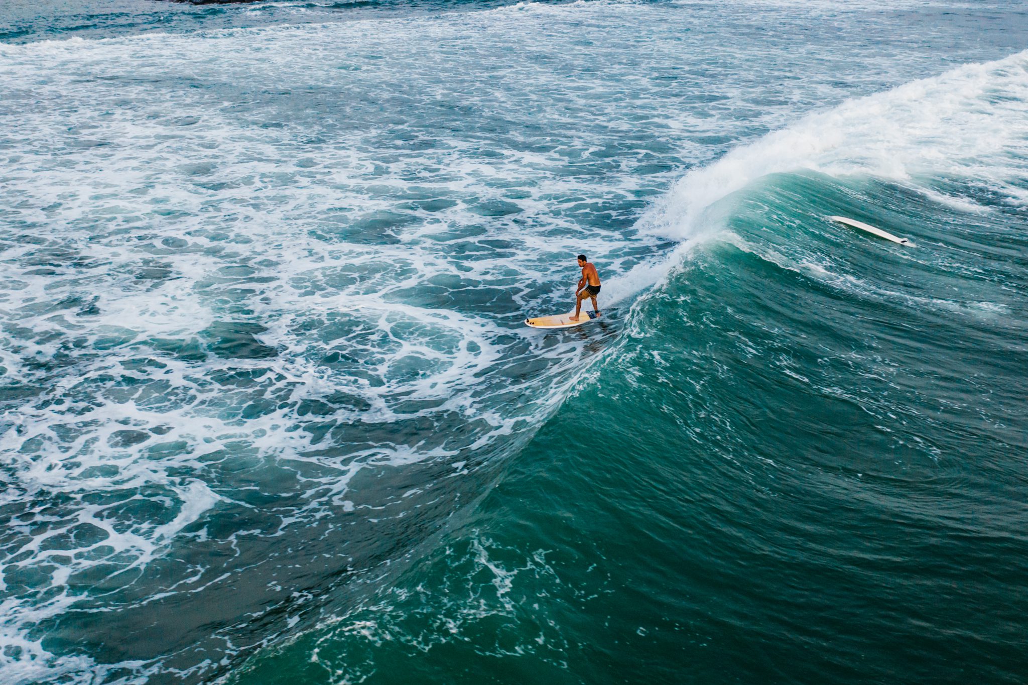 sri lanka surfinitiatie, surfen in sri lanka